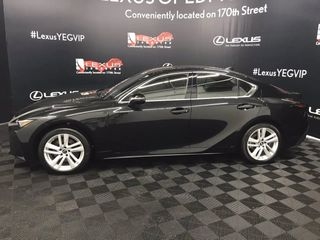 2021 Lexus IS