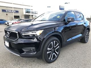 2021 Volvo XC40
