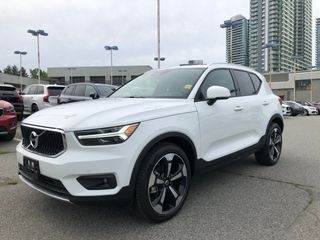 2021 Volvo XC40