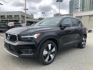 2021 Volvo XC40