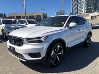 2021 Volvo XC40