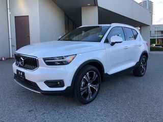 2021 Volvo XC40