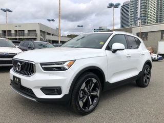 2021 Volvo XC40