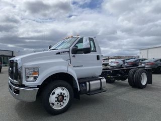 2022 Ford F-750