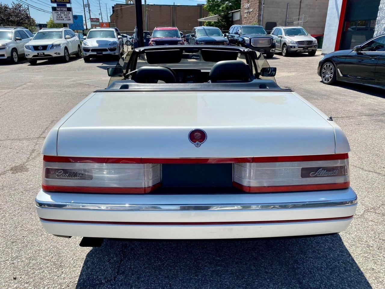 1989 Cadillac Allante Base-4