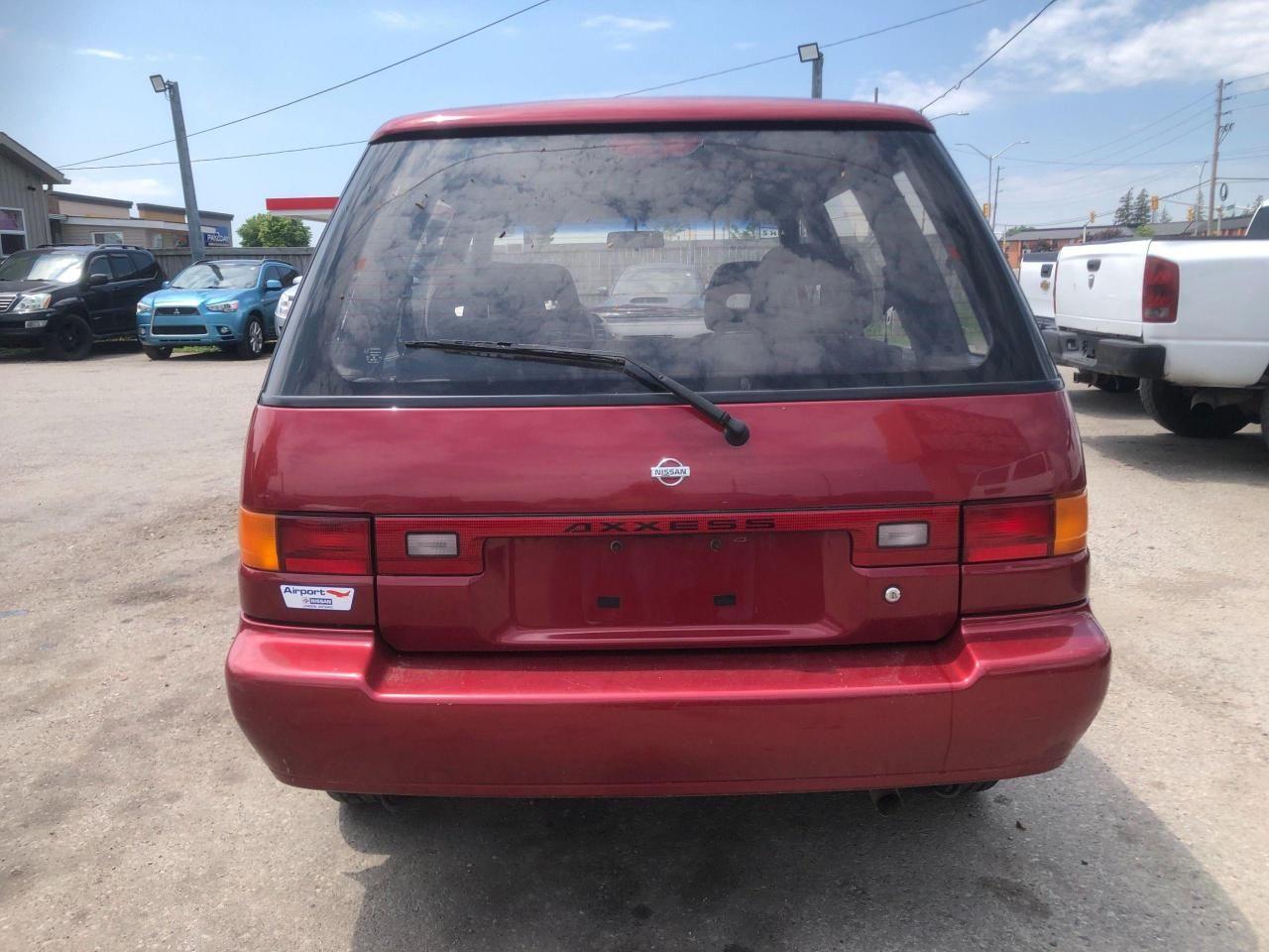1993 Nissan Axxess Base-3