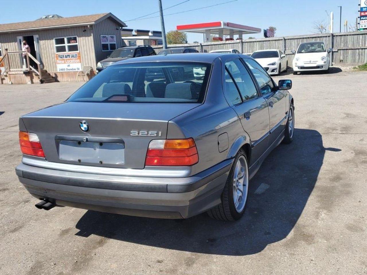 1994 BMW 3-Series 325i-4