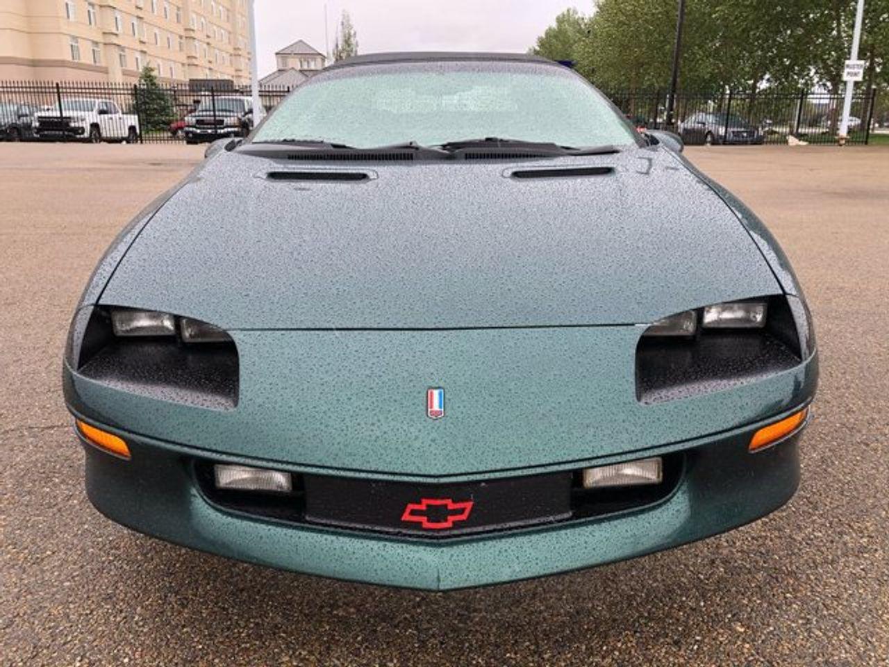 1995 Chevrolet Camaro Base-2