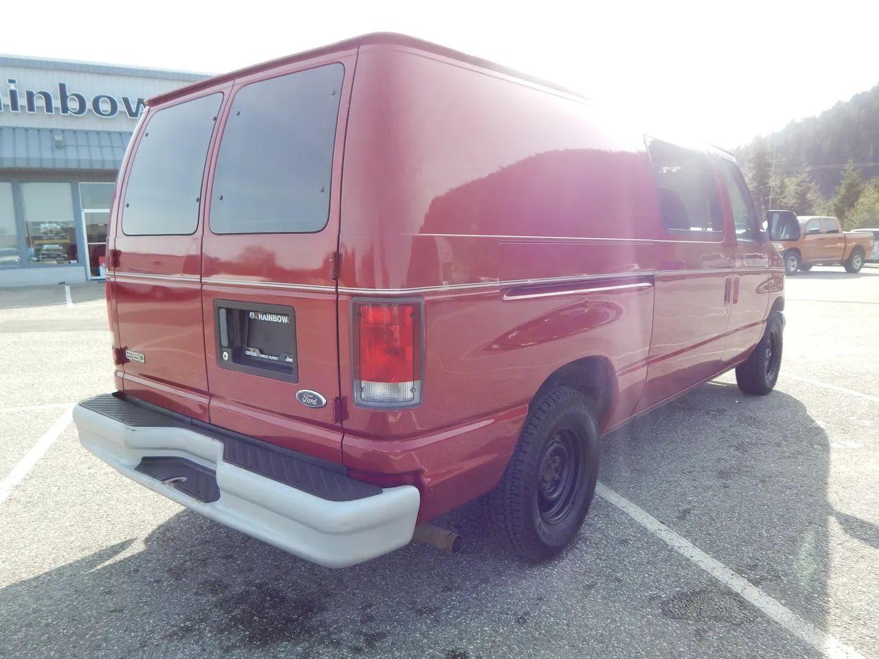 1999 Ford Econoline Base-2