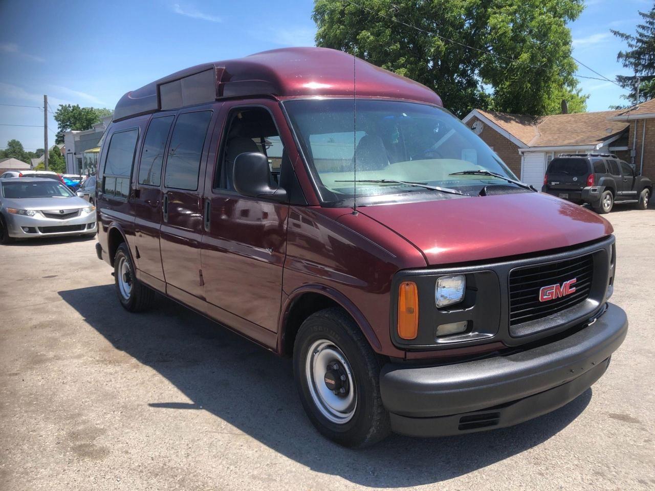 1999 GMC Savana G2500-2