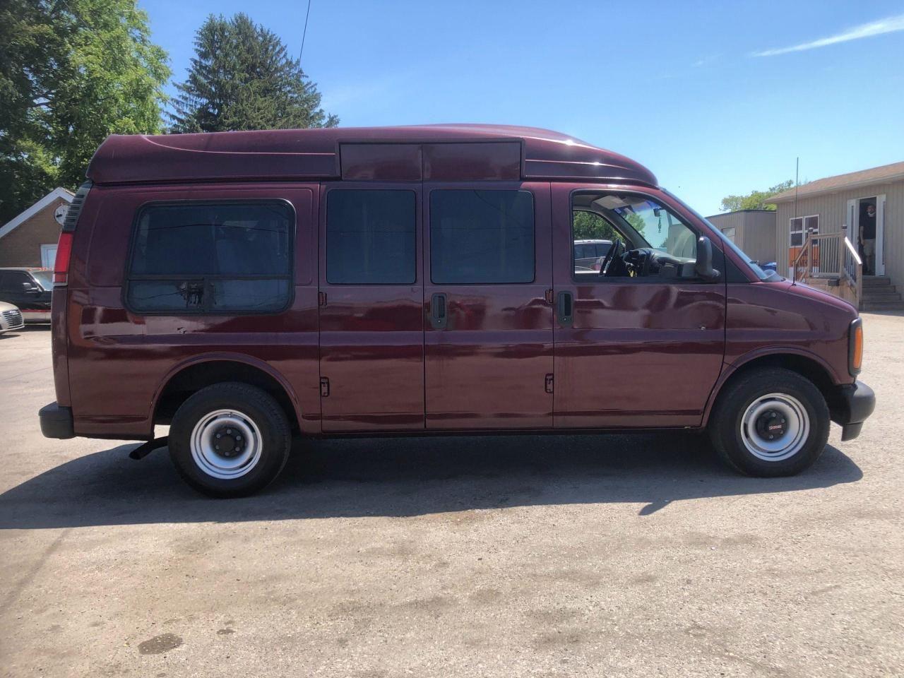 1999 GMC Savana G2500-3