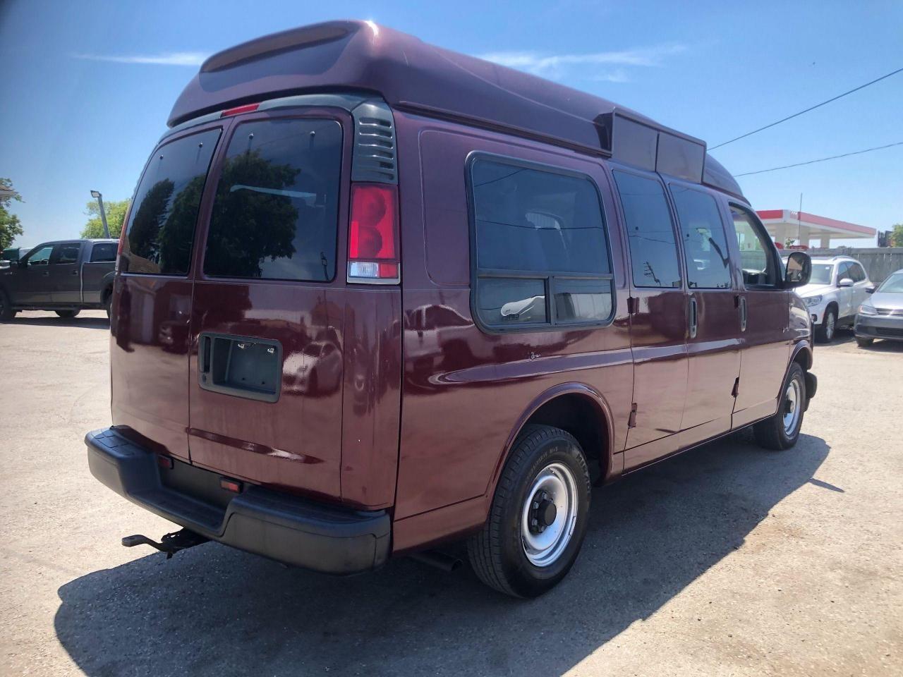 1999 GMC Savana G2500-4