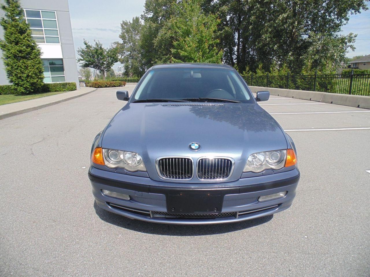 2001 BMW 3-Series 330i-4