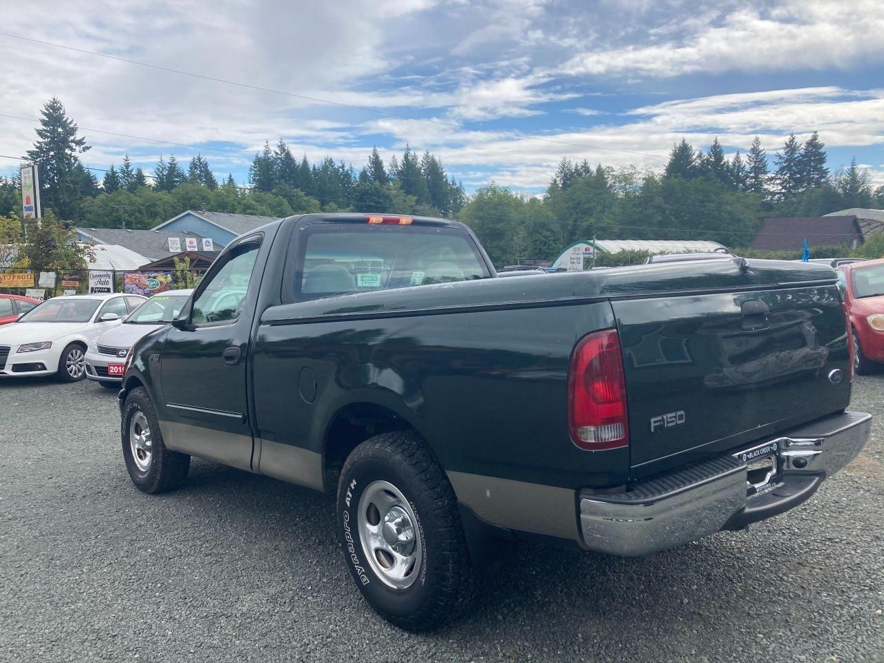 2001 Ford F-150 XL-2