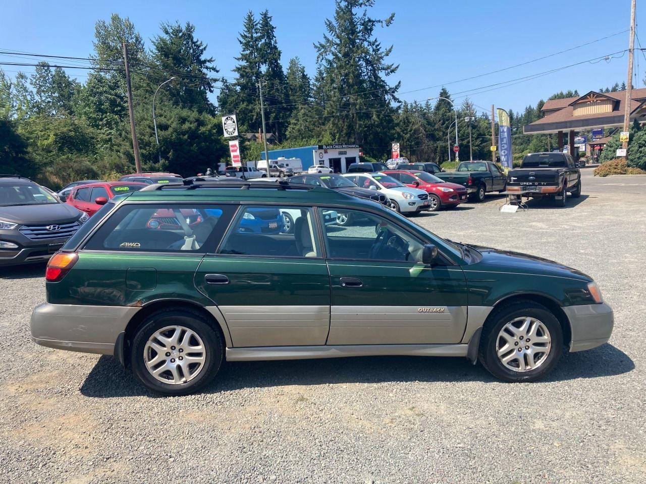 2001 Subaru Outback Base-4