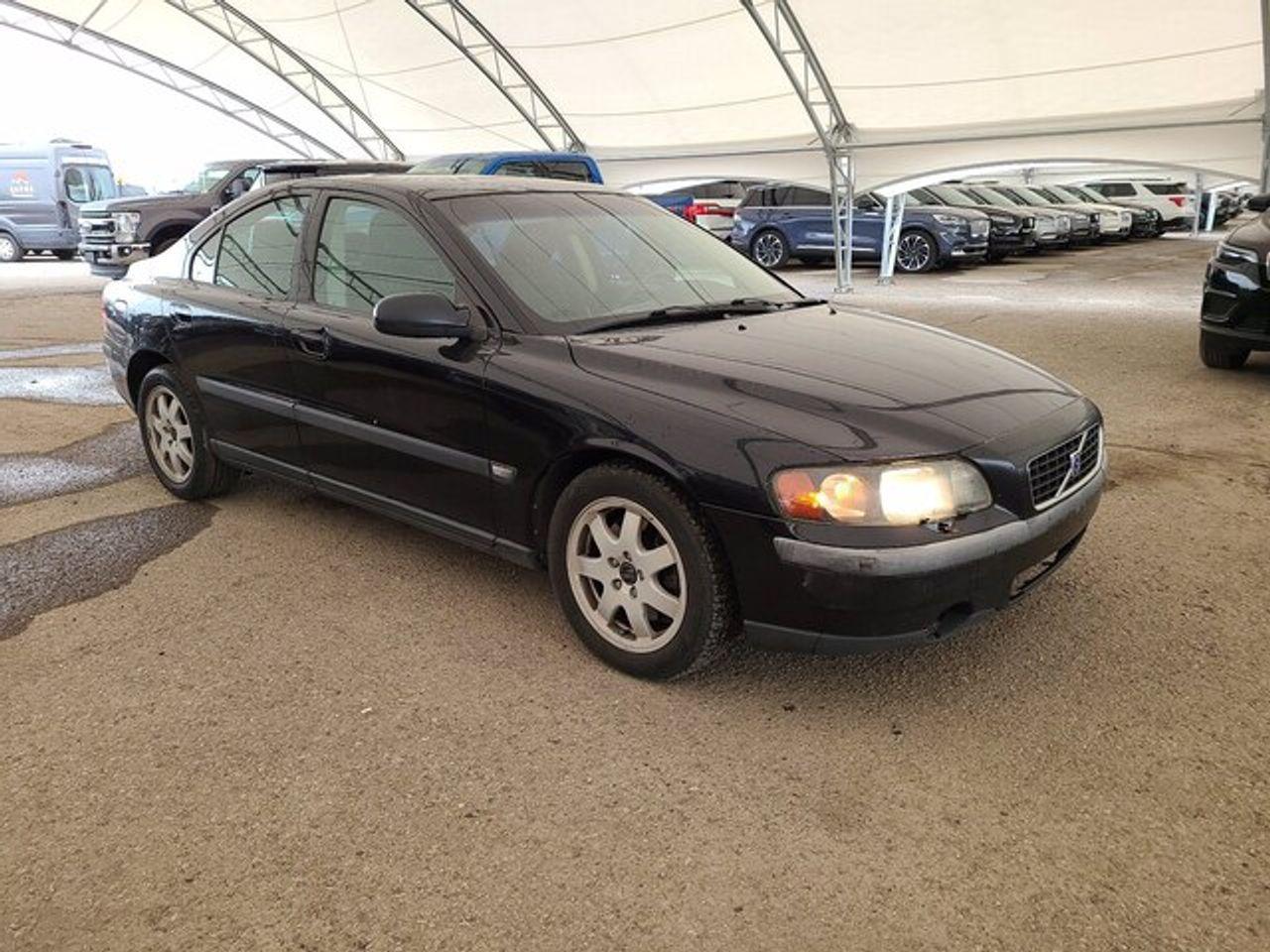 2002 Volvo S-60 T5-4