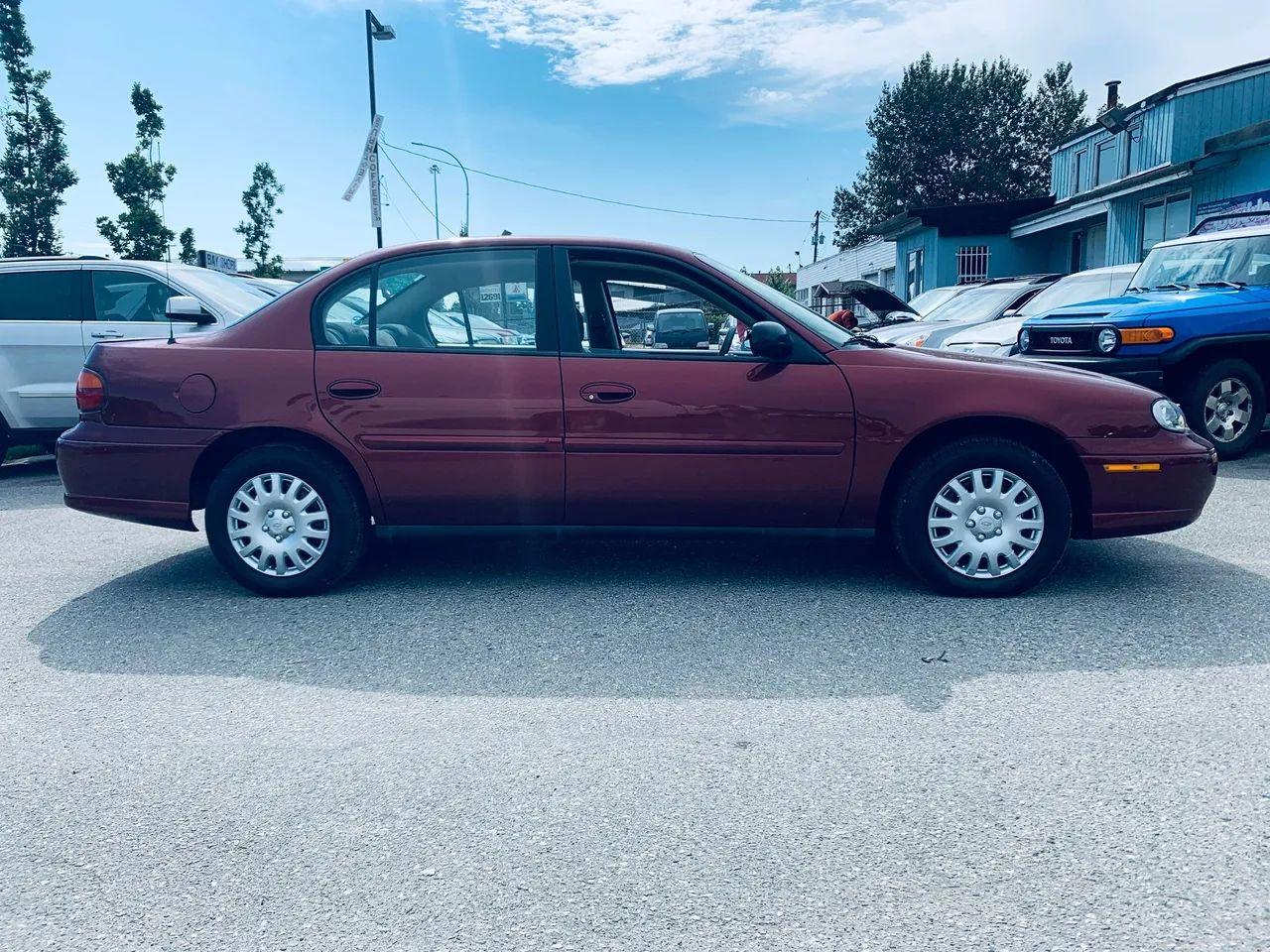 2003 Chevrolet Malibu Base-3
