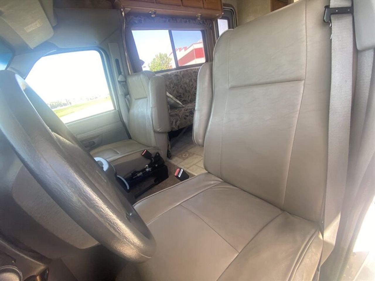 2003 Ford Econoline -4