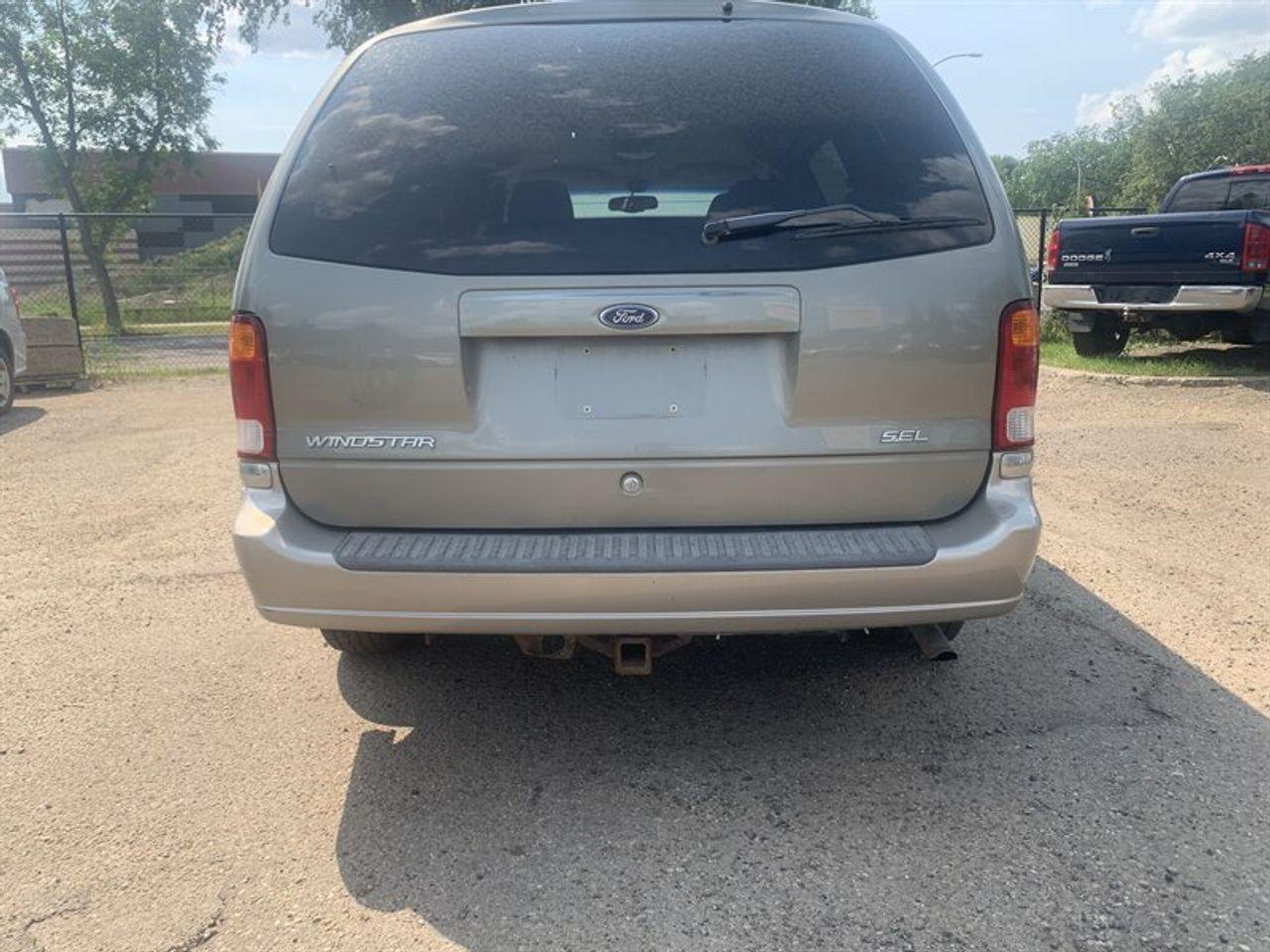 2003 Ford Windstar SEL-4