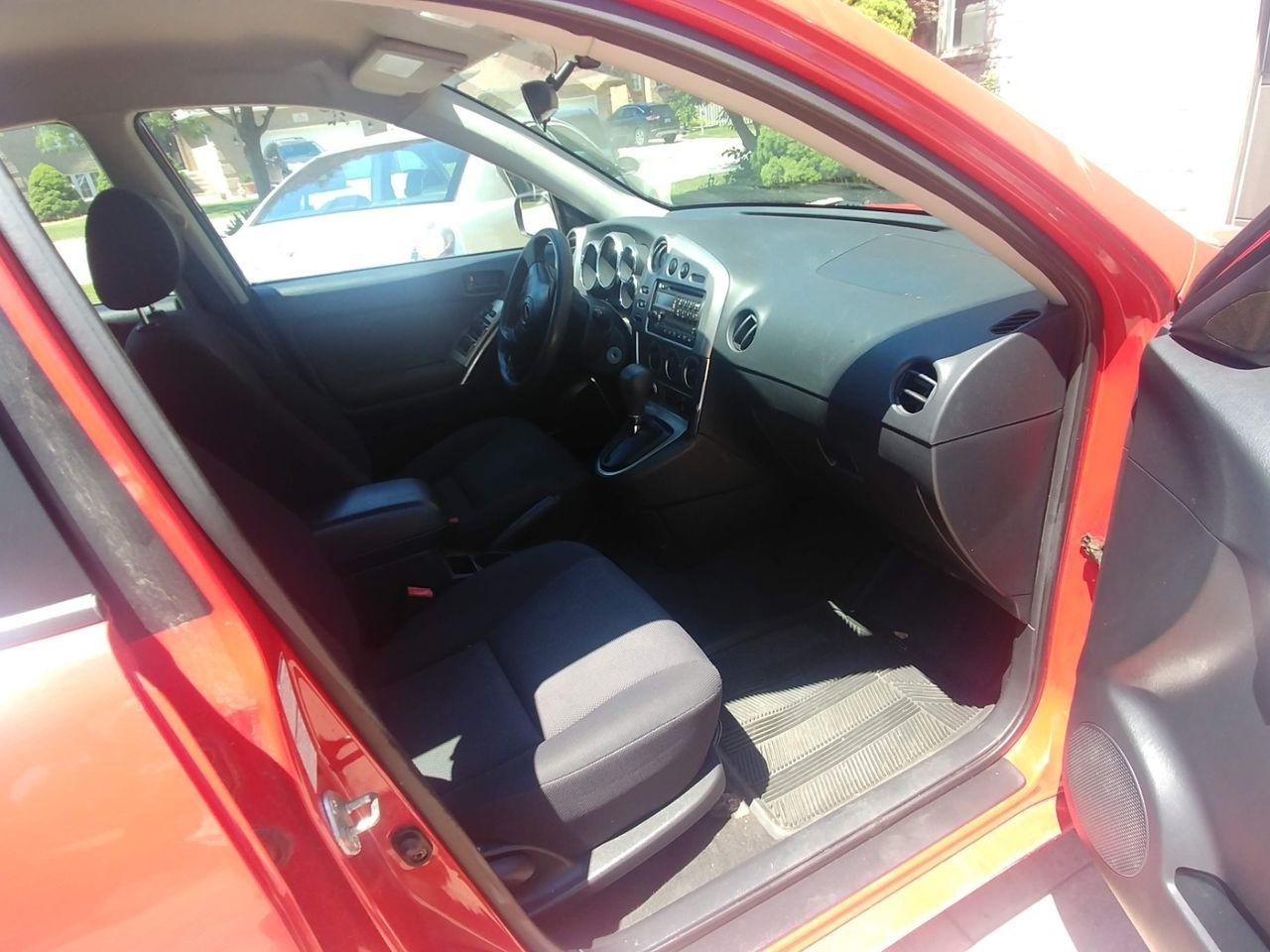 2003 Pontiac Vibe Base-2