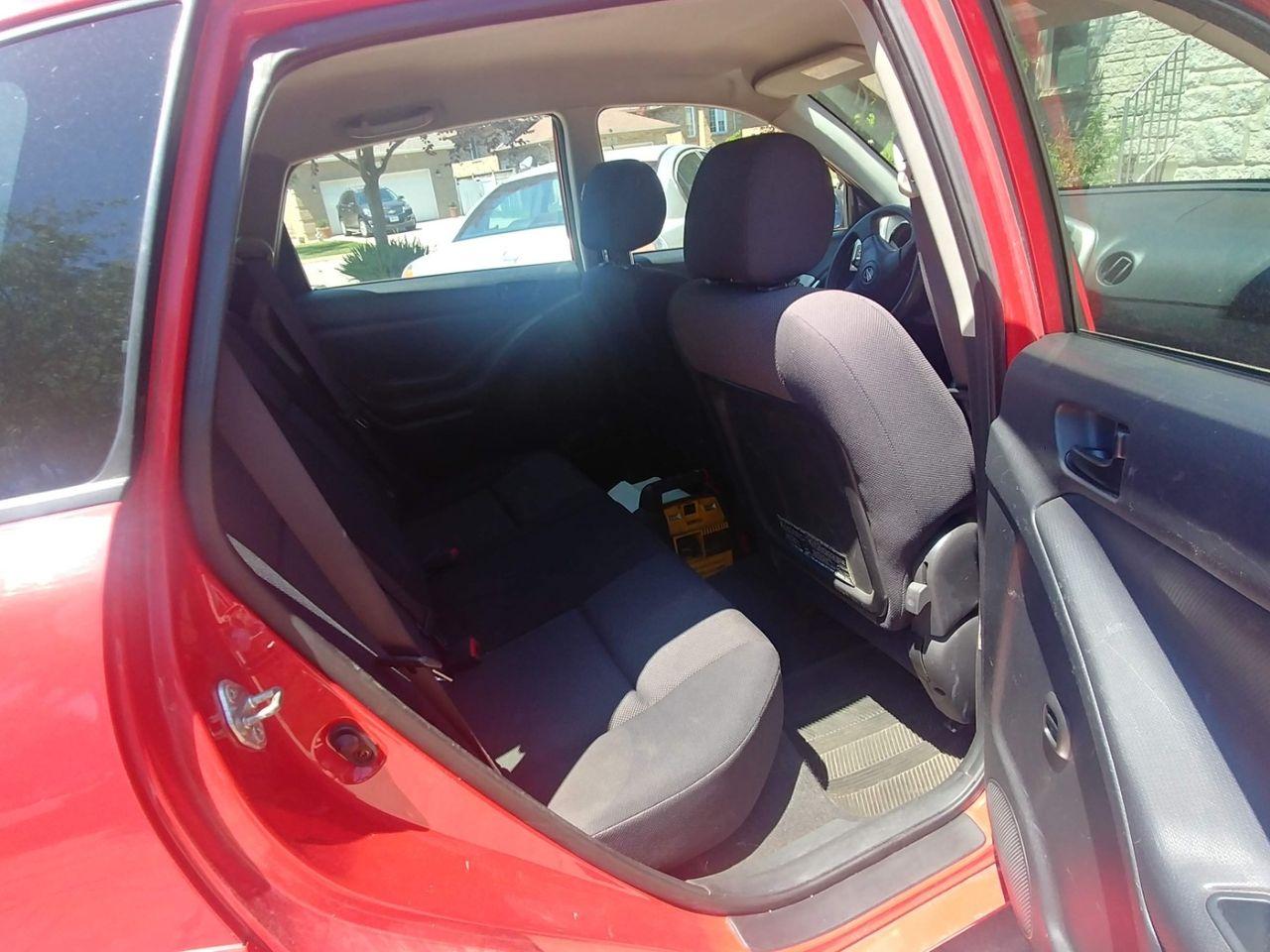 2003 Pontiac Vibe Base-3