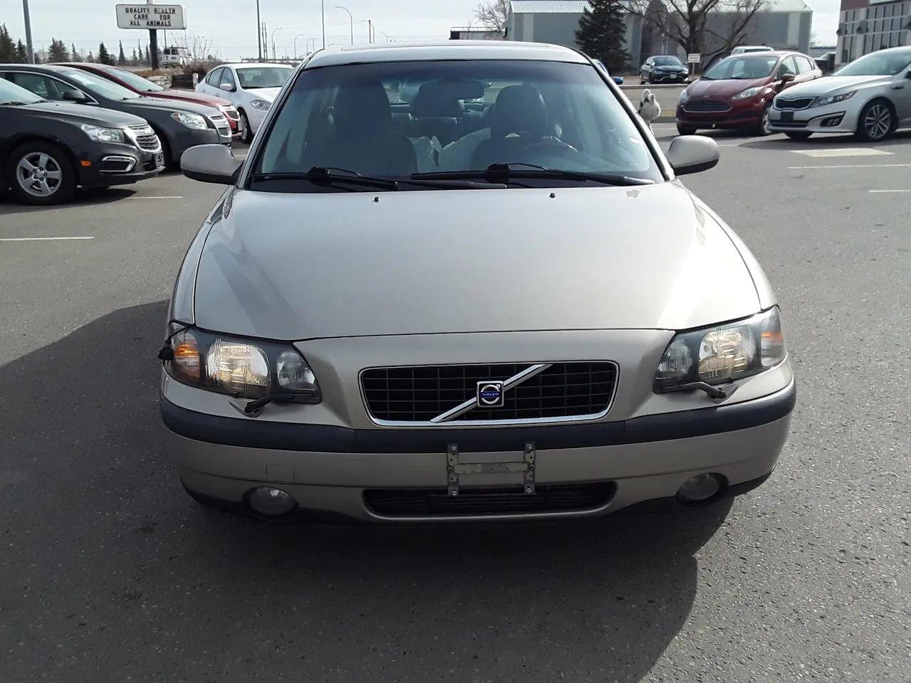 2003 Volvo S-60 2.5T-3