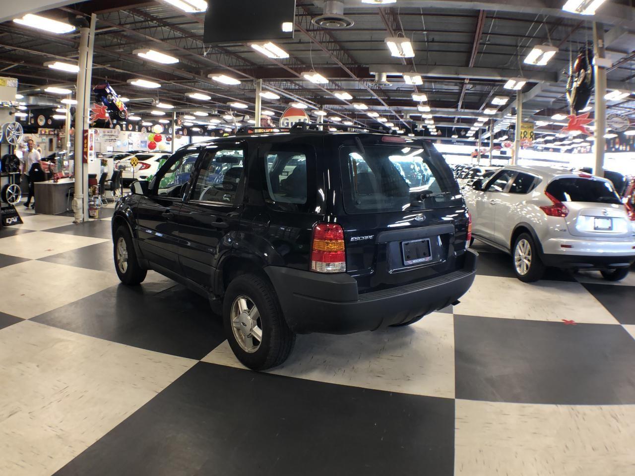 2004 Ford Escape -4