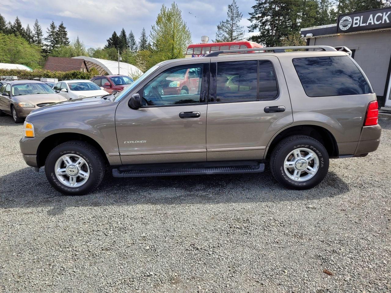 2004 Ford Explorer XLT-1