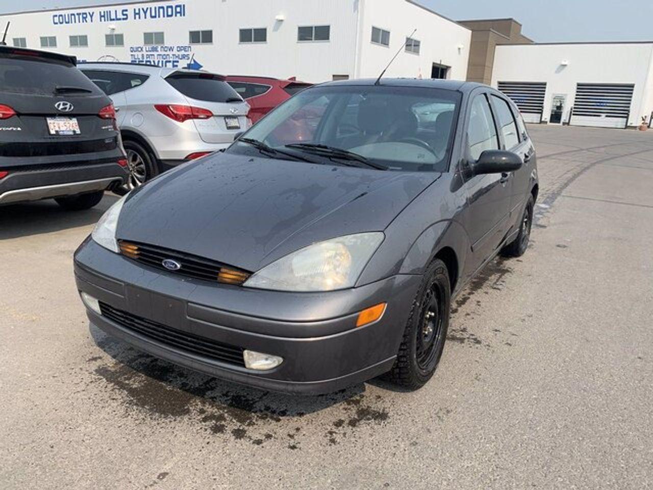 2004 Ford Focus ZX5-0