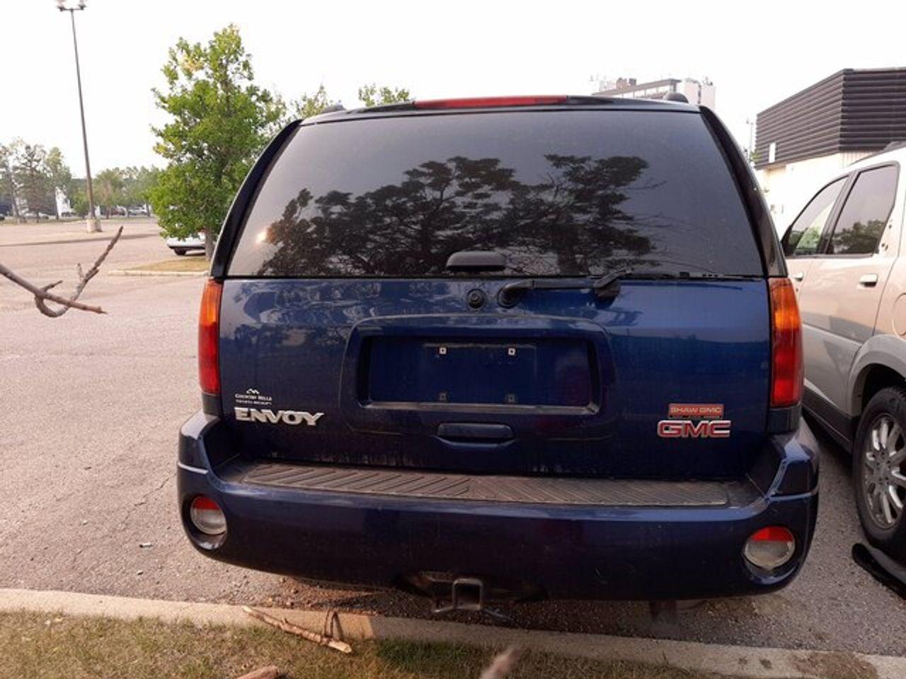 2004 GMC Envoy SLE-2