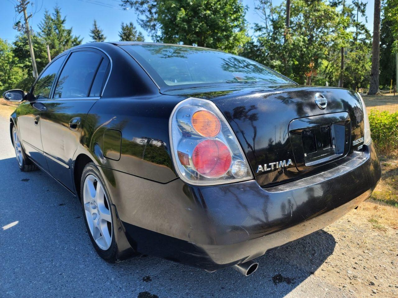 2004 Nissan Altima 3.5 SE-2