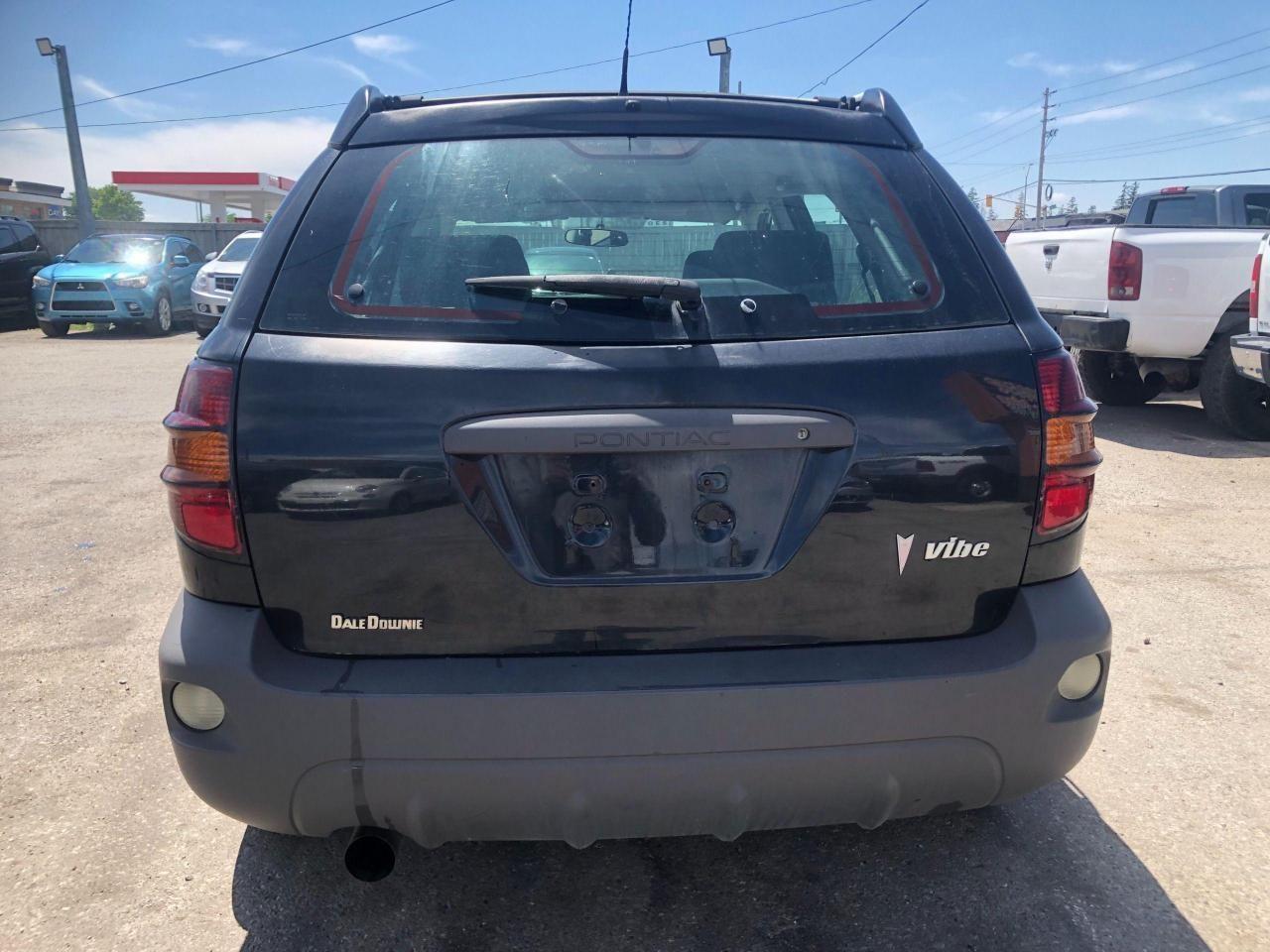2004 Pontiac Vibe Base-4