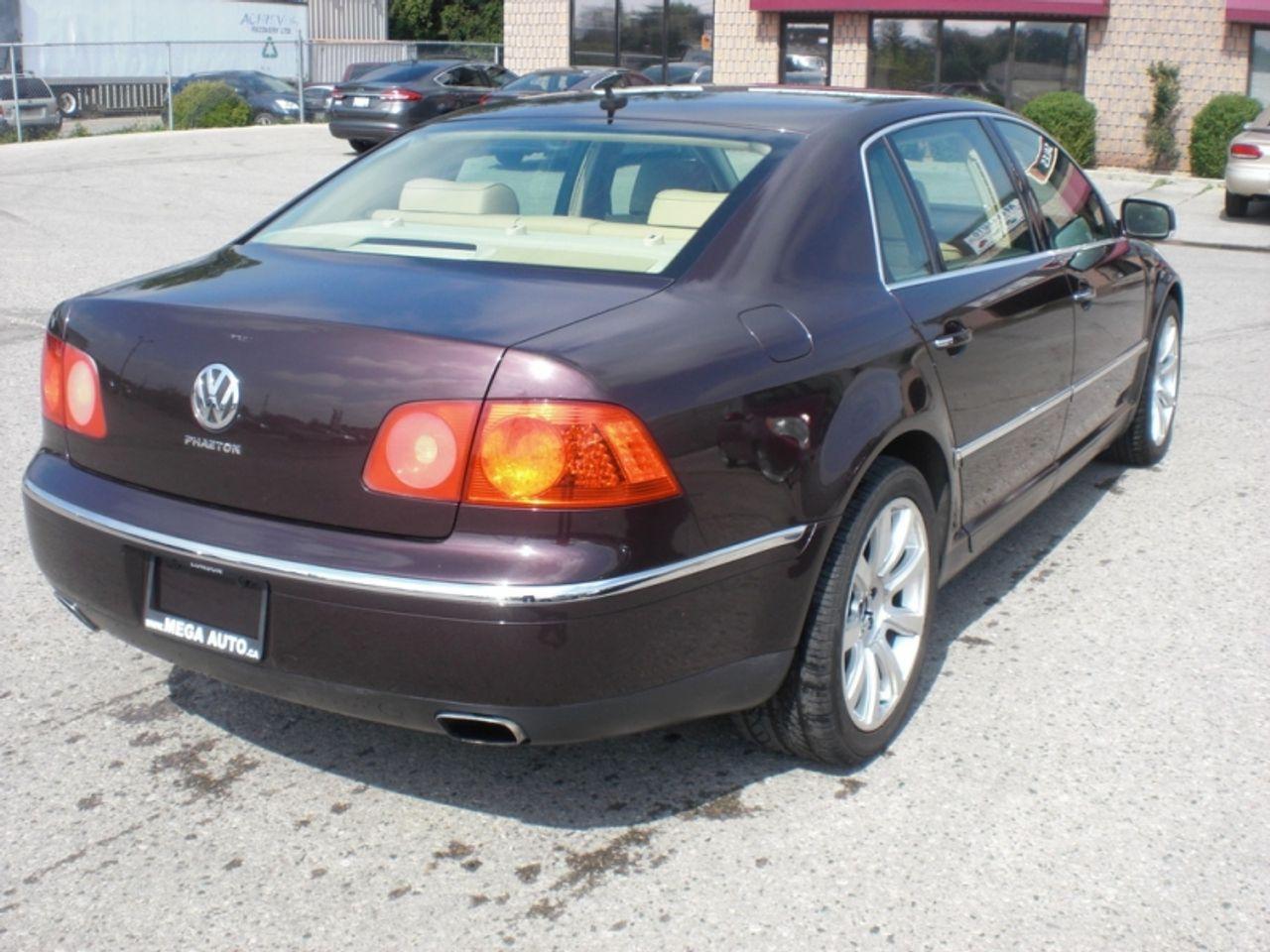 2004 Volkswagen Phaeton -2