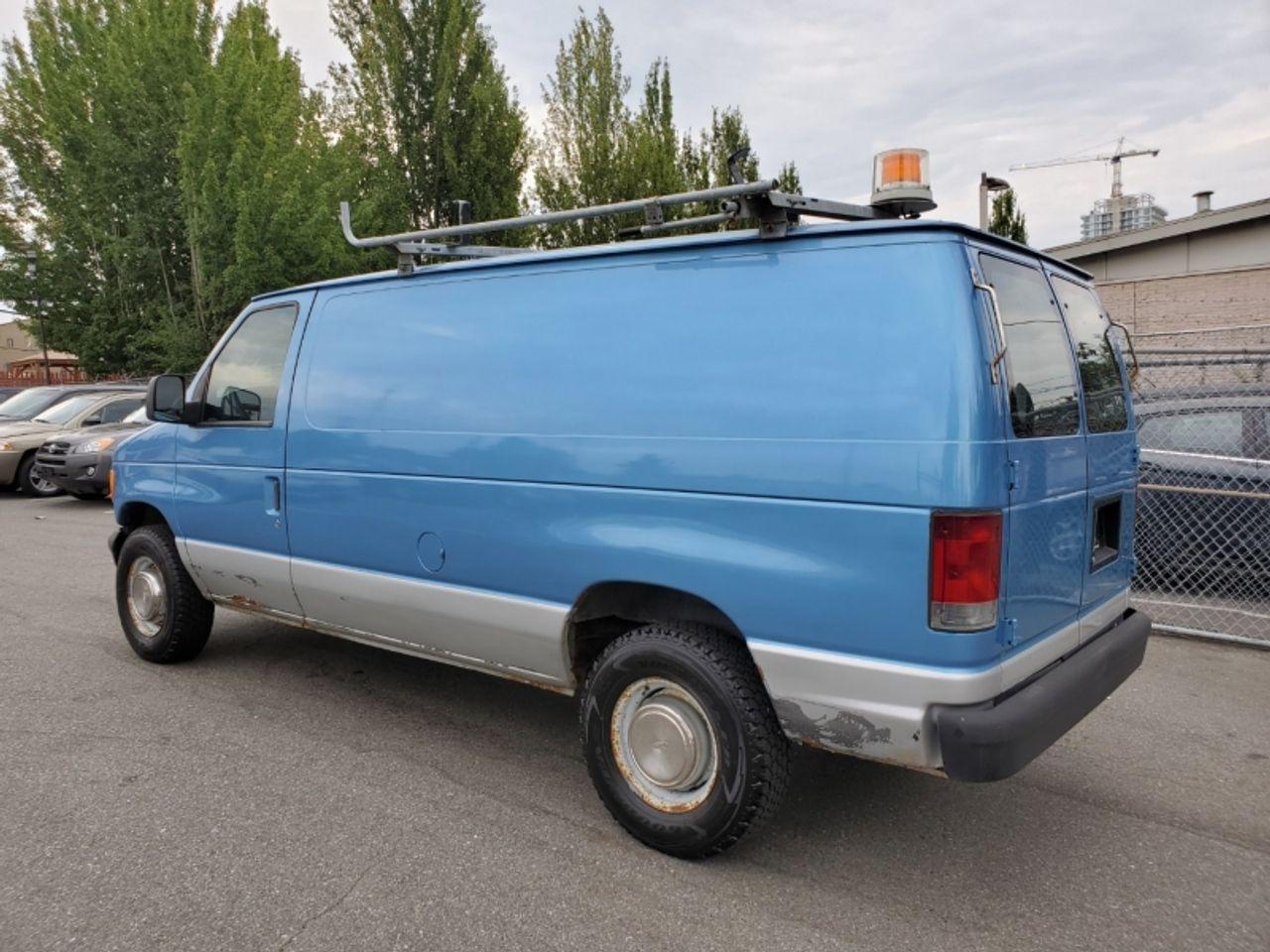 2005 Ford Econoline -3