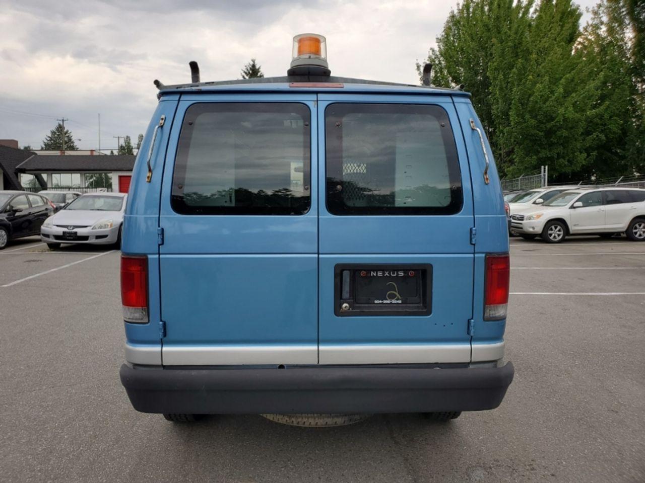 2005 Ford Econoline -4