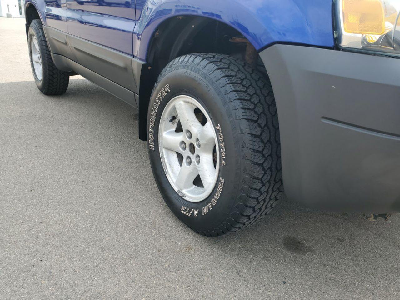 2005 Ford Escape -3