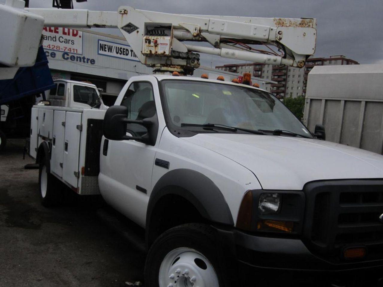 2005 Ford F-550 SuperCab-4