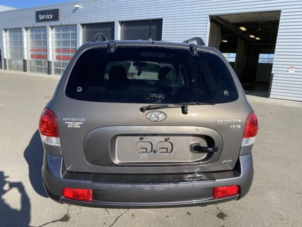 2005 Hyundai Santa Fe GLS-2
