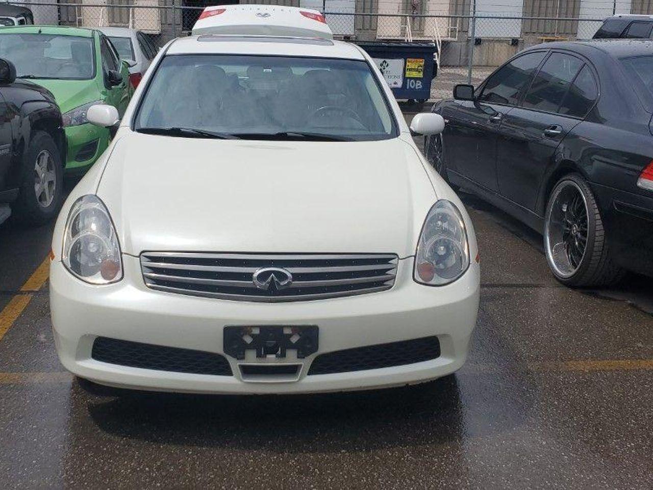 2005 Infiniti G35 Luxury-2