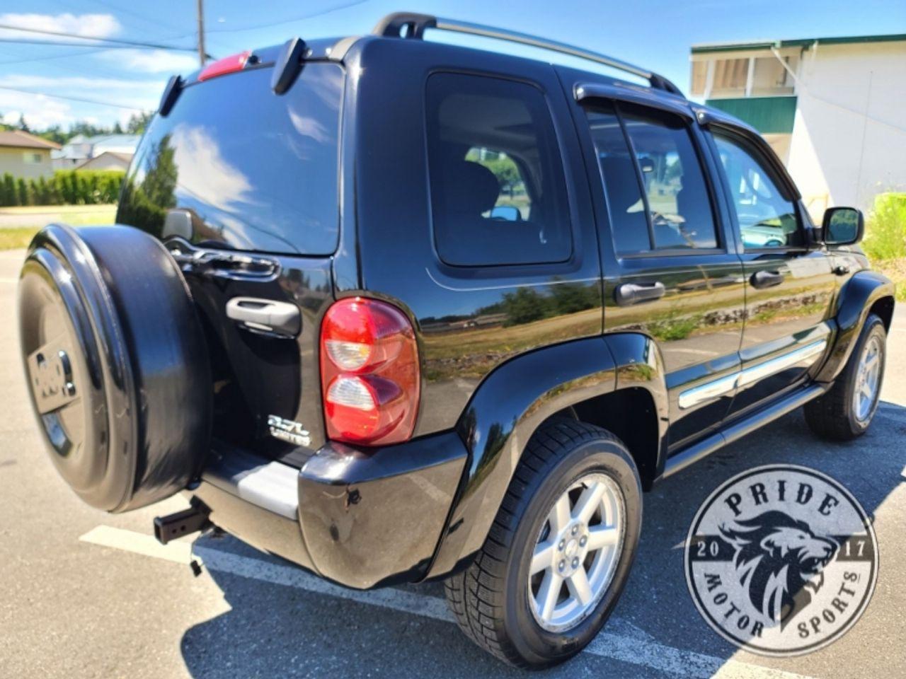 2005 Jeep Liberty Limited-4