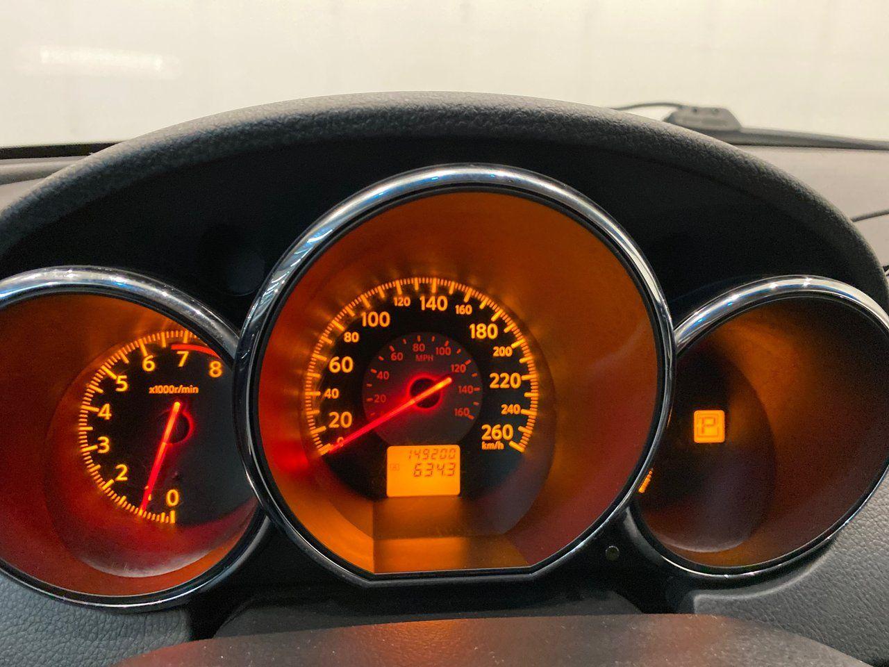 2005 Nissan Altima 3.5 SE-2