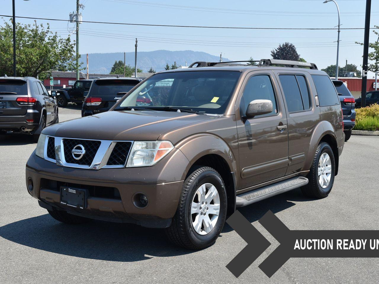 2005 Nissan Pathfinder LE-0
