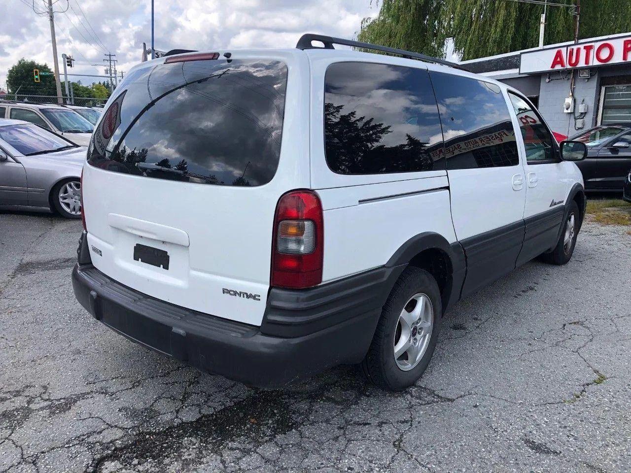 2005 Pontiac Montana Base-2