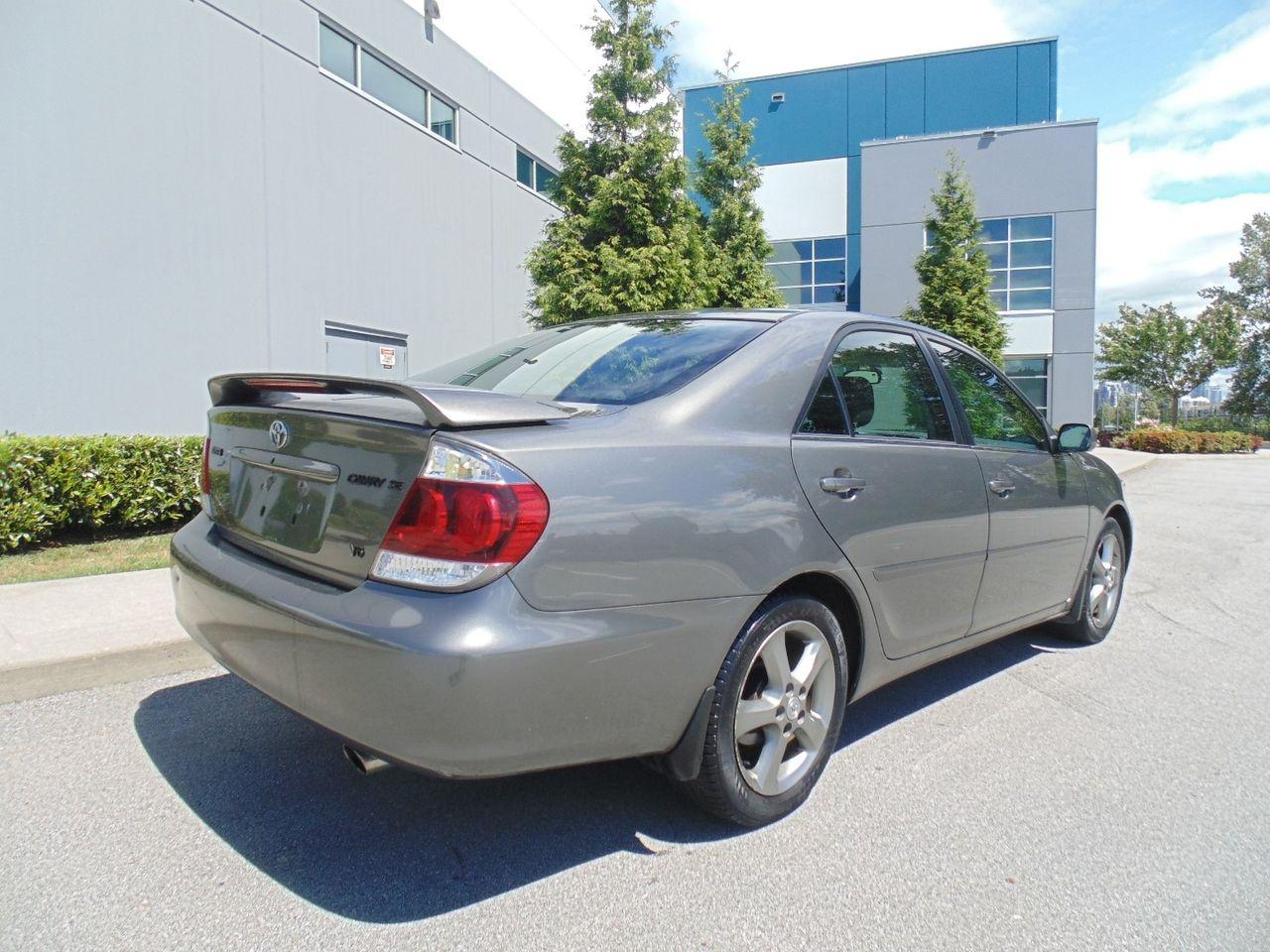 2005 Toyota Camry SE-2