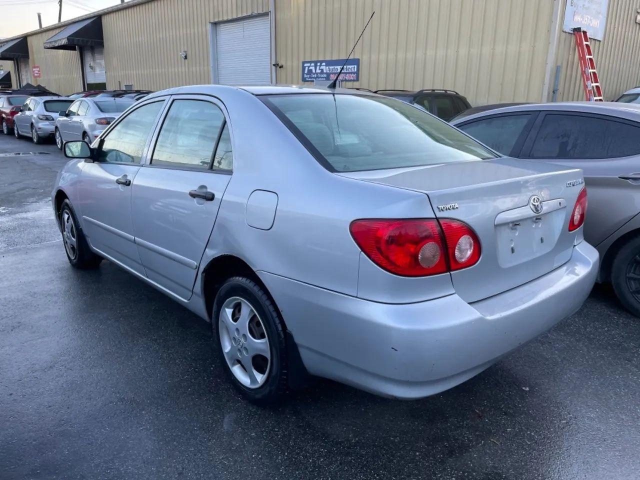 2005 Toyota Corolla CE-1