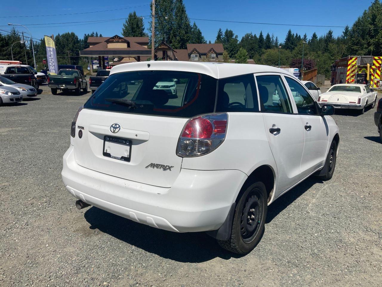 2005 Toyota Matrix 2WD-3