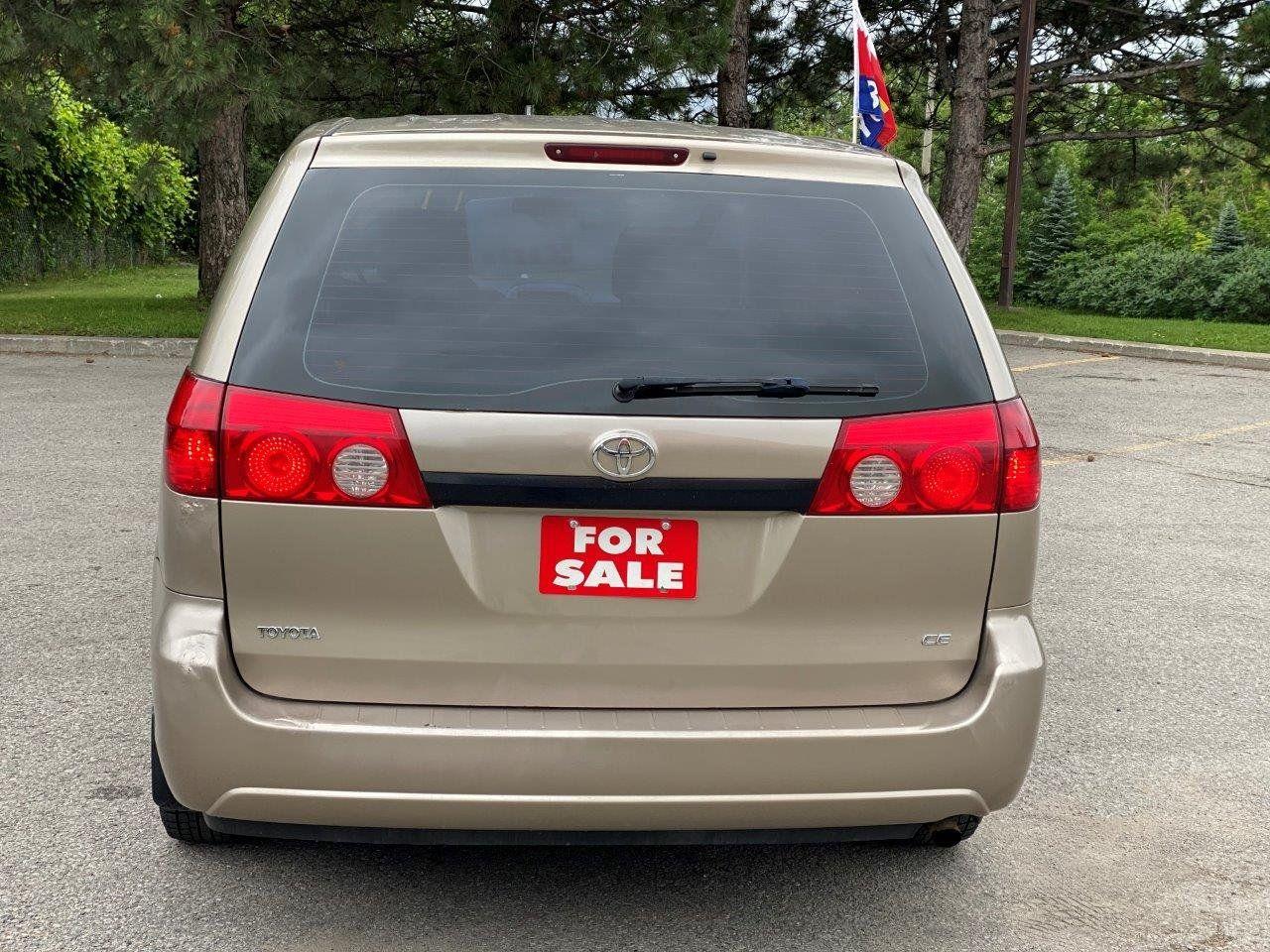 2005 Toyota Sienna CE-4