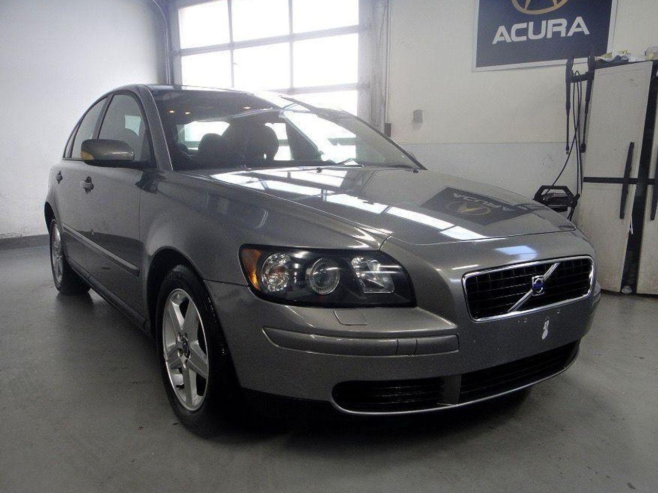 2005 Volvo S-40 2.4i-0