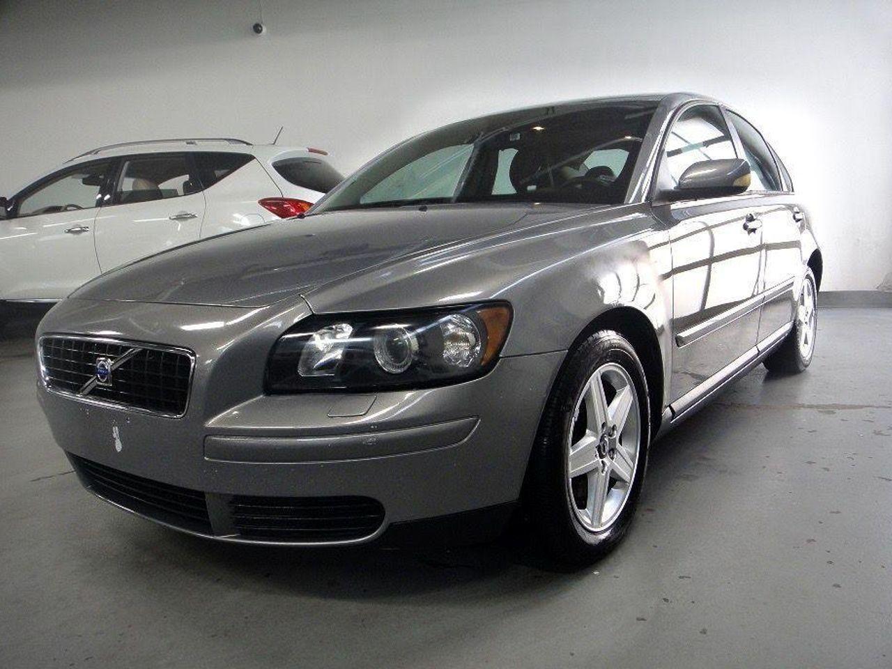 2005 Volvo S-40 2.4i-2