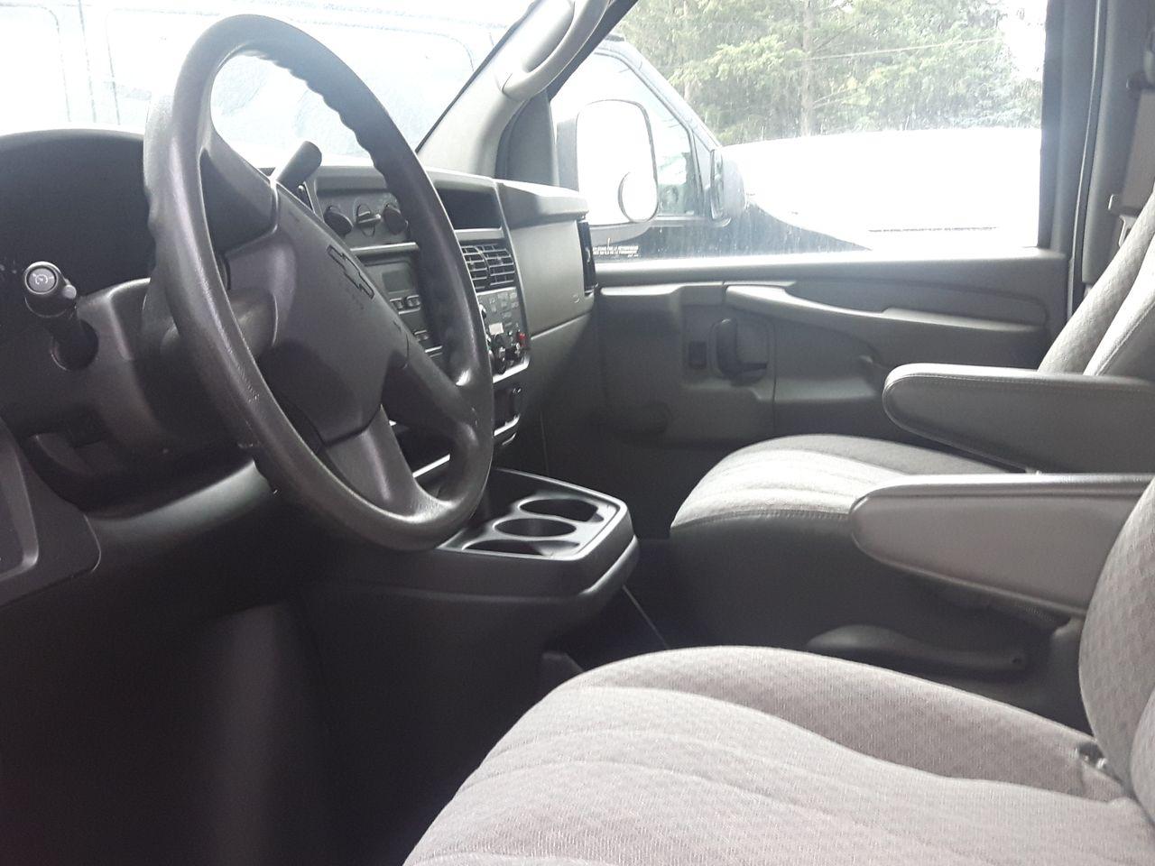 2006 Chevrolet Express 1500-1